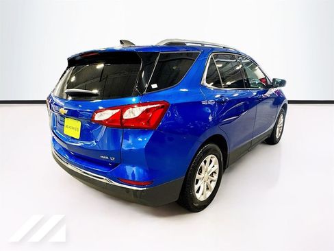 Used 2019 Chevrolet Equinox LT w/ Sun & Navigation Package AWD/4WD image 5