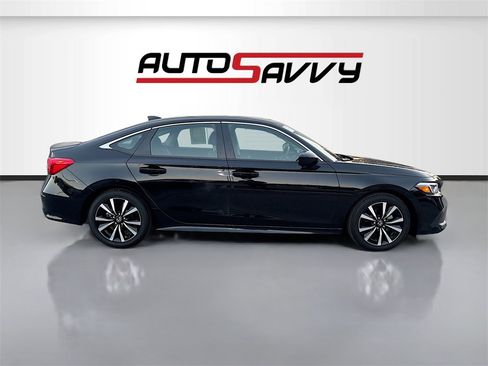 Used 2024 Honda Civic EX image 8