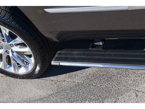 Used 2020 Cadillac Escalade Platinum AWD/4WD image 30