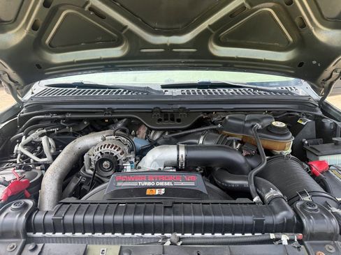 Used 2005 Ford Excursion Eddie Bauer image 40