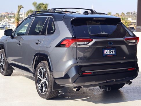 Used 2021 Toyota RAV4 XSE w/ Premium Package image 3
