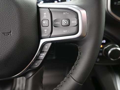New 2026 RAM 1500 4x4 Crew Cab image 2