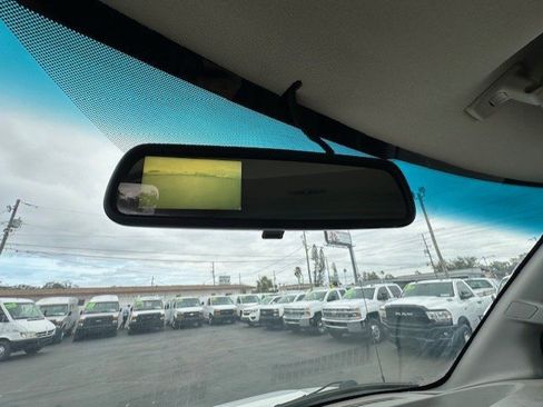 Used 2016 Chevrolet Express 2500 image 18