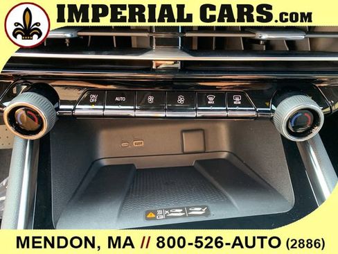 New 2026 Chevrolet Traverse LT w/ Enhanced Driving Package image 27