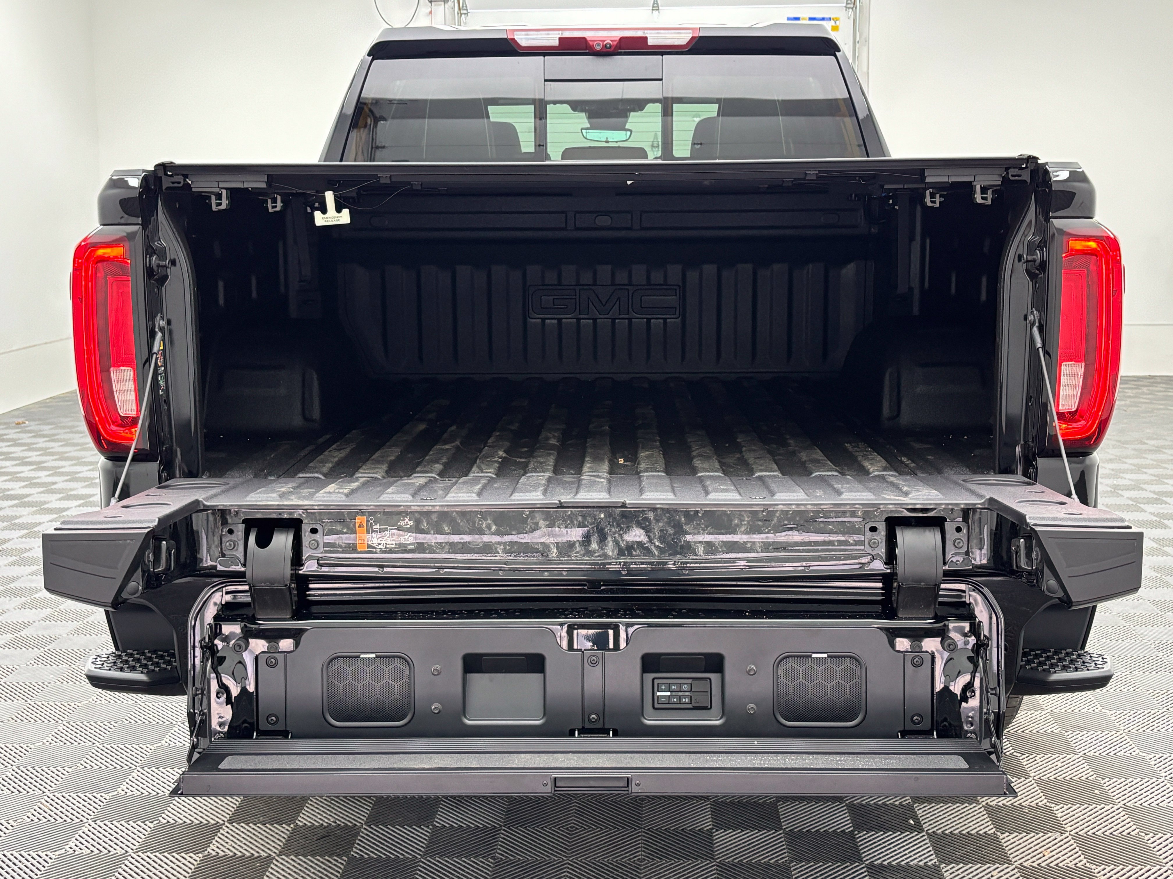 New 2026 GMC Sierra 1500 Denali Ultimate AWD/4WD image 13