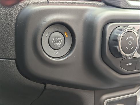 Used 2023 Jeep Wrangler Unlimited Rubicon w/ LED Lighting Group AWD/4WD image 32