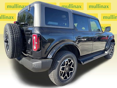 New 2025 Ford Bronco Outer Banks image 14