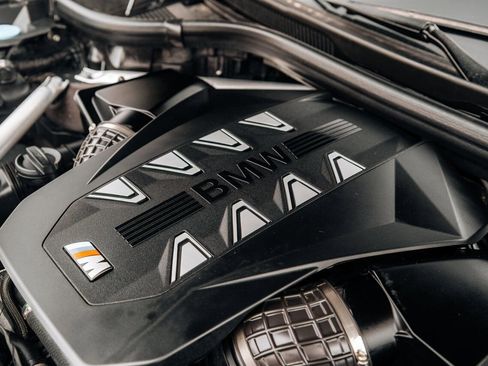 Used 2026 BMW X7 M60i image 64