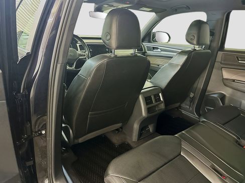 Used 2022 Volkswagen Atlas Cross Sport SEL R-Line w/ Cross Sport MDO Package AWD/4WD image 29