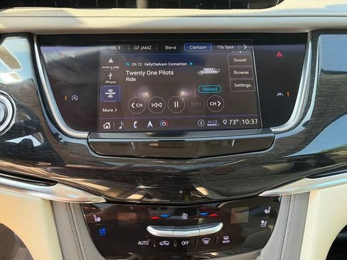 Used 2020 Cadillac XT6 Premium Luxury FWD image 12