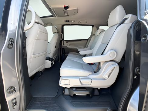 Used 2020 Honda Odyssey Elite image 21