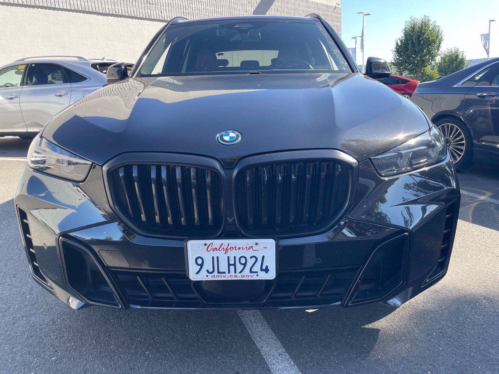 Used 2024 BMW X5 xDrive50e w/ M Sport Package AWD/4WD image 4