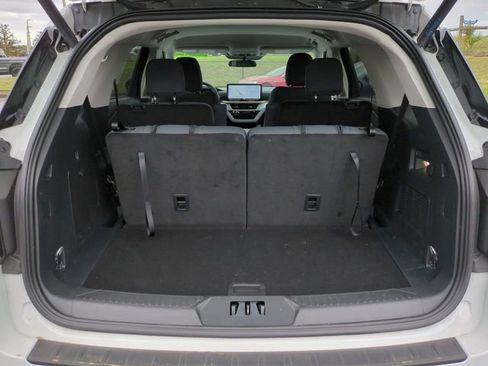 New 2026 Ford Explorer Active image 13