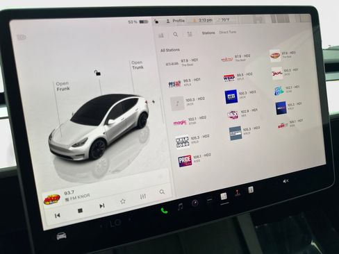 Used 2024 Tesla Model Y Long Range AWD/4WD image 65