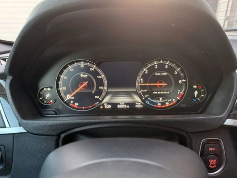 Used 2017 BMW 340i Sedan w/ Technology Package image 12