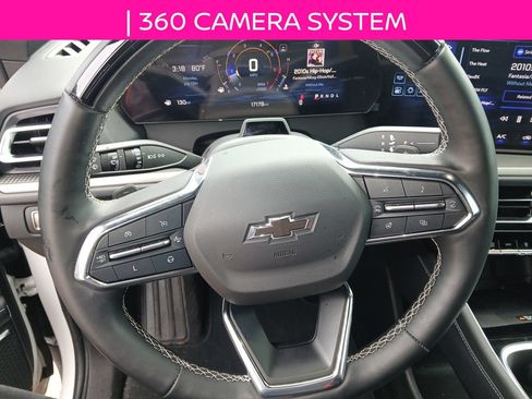 Used 2024 Chevrolet Traverse LT w/ Enhanced Driving Package FWD image 13