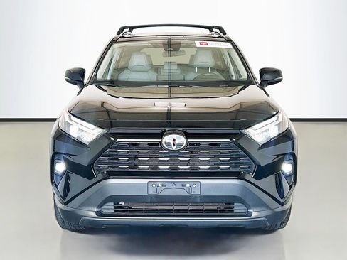 Used 2025 Toyota RAV4 XLE Premium FWD image 2