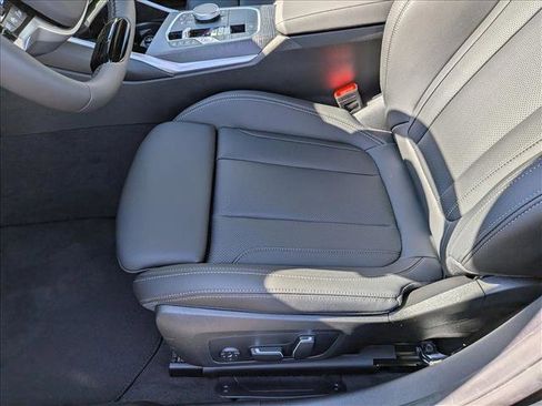 New 2026 BMW 330i Sedan w/ Premium Package image 4