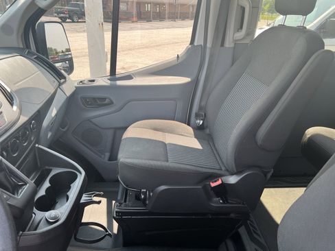 Used 2019 Ford Transit 350 XLT image 11