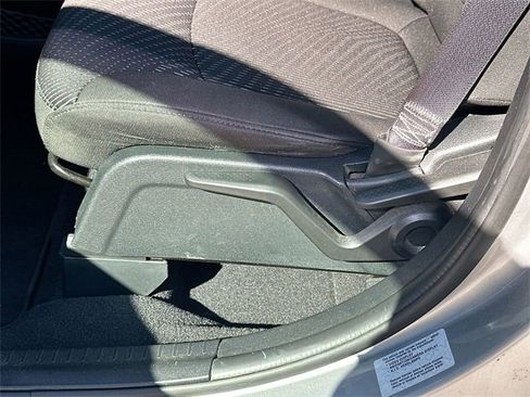 Used 2017 Dodge Journey SE image 18