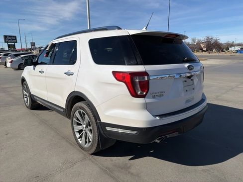 Used 2018 Ford Explorer Limited image 5