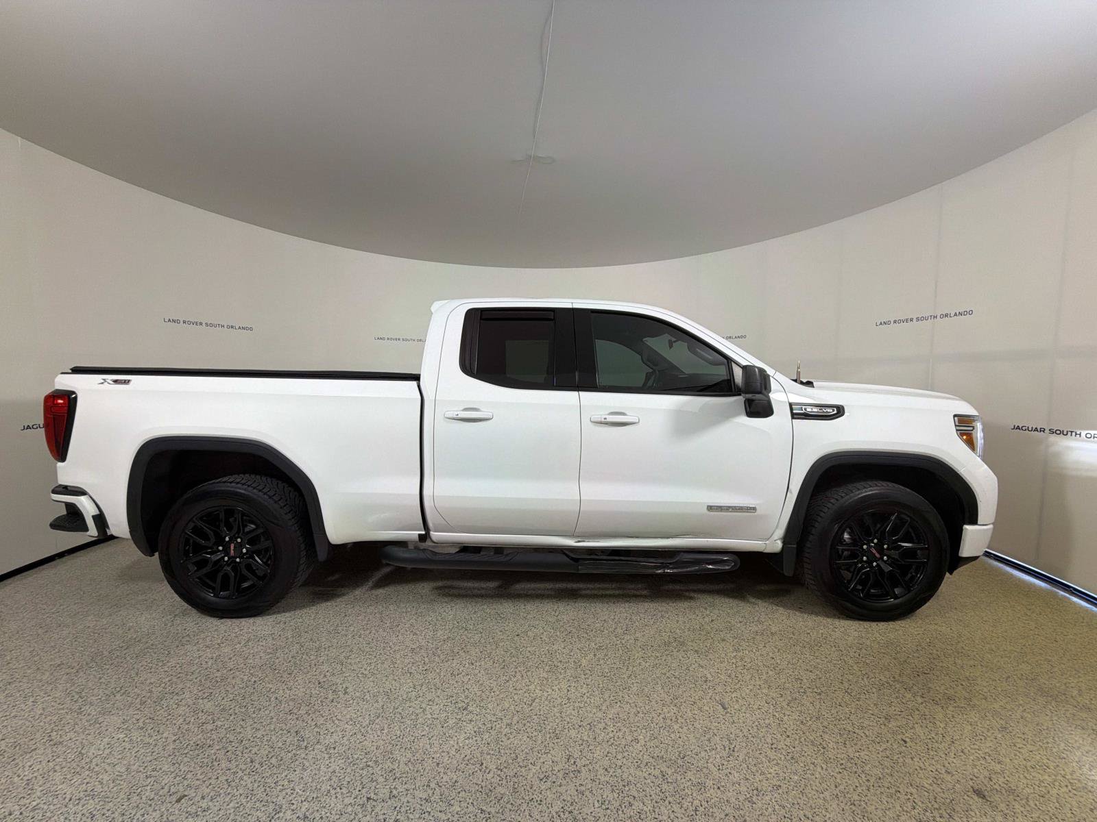 Used 2021 GMC Sierra 1500 Elevation w/ X31 Off-Road Package AWD/4WD image 6