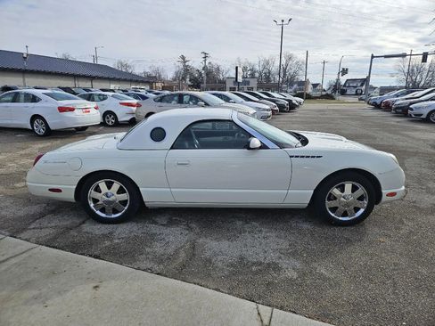 Used 2002 Ford Thunderbird Deluxe image 5