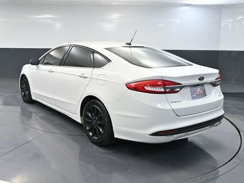 Used 2017 Ford Fusion SE image 7