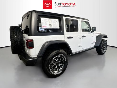 Used 2024 Jeep Wrangler Unlimited Rubicon image 4