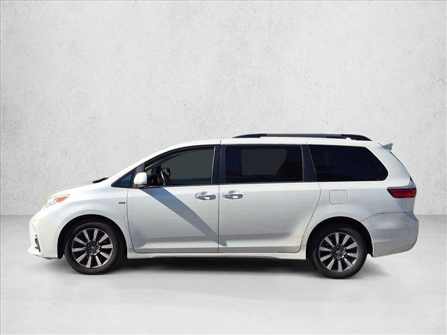 Used 2018 Toyota Sienna XLE w/ Carpet Mat Package AWD/4WD image 8