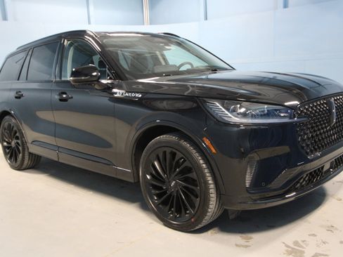 New 2026 Lincoln Aviator Reserve AWD/4WD image 1