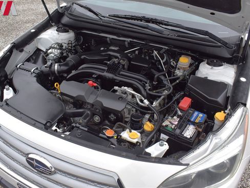 Used 2016 Subaru Outback 2.5i Limited AWD/4WD image 35