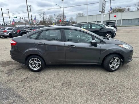 Used 2018 Ford Fiesta SE FWD image 6