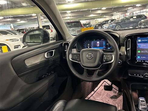 Certified 2023 Volvo XC40 B5 Plus w/ Protection Package image 23