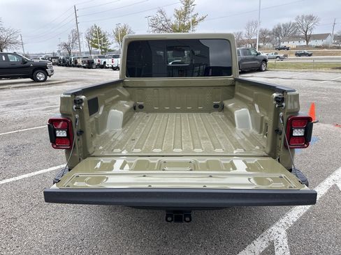 New 2026 Jeep Gladiator Rubicon image 3