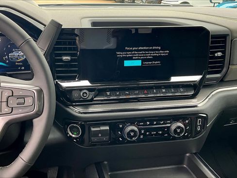 New 2026 Chevrolet Silverado 2500 ZR2 image 7