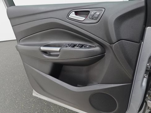 Used 2014 Ford Escape Titanium AWD/4WD image 25
