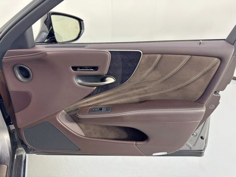 Used 2018 Lexus LS 500 AWD w/ Interior Upgrade Package image 46