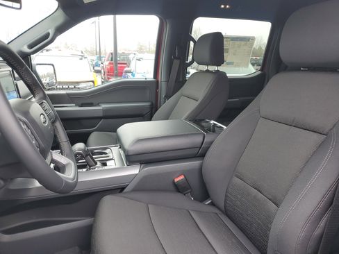 New 2026 Ford F150 XLT w/ Equipment Group 302A MID image 11