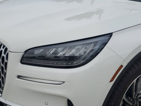 New 2025 Lincoln Corsair FWD w/ Equipment Group 101A image 18