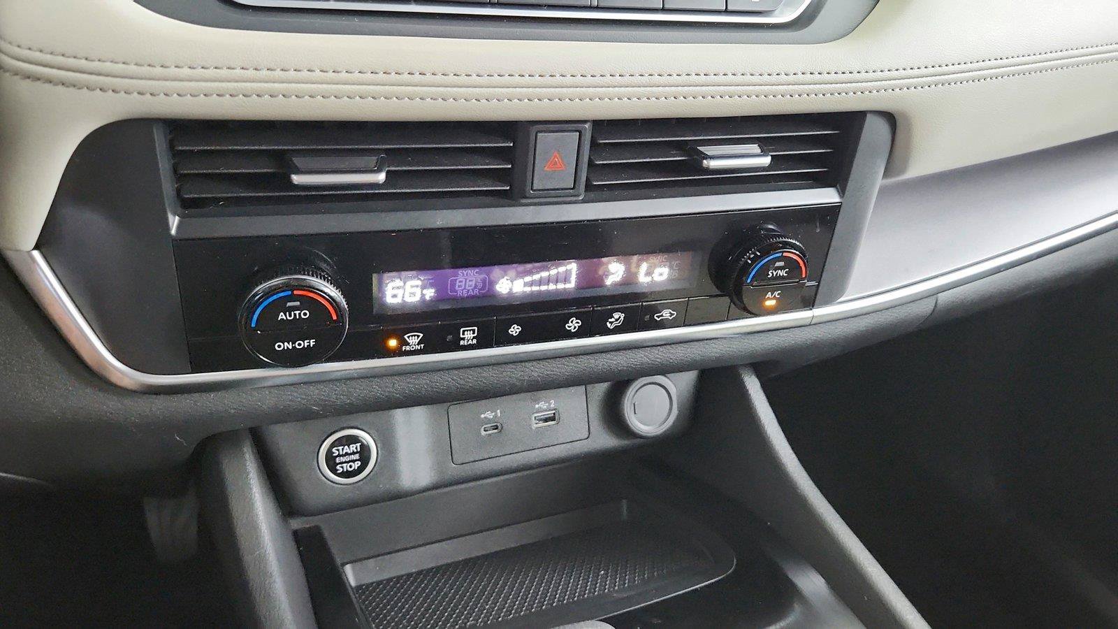 Used 2023 Nissan Rogue SV FWD image 32