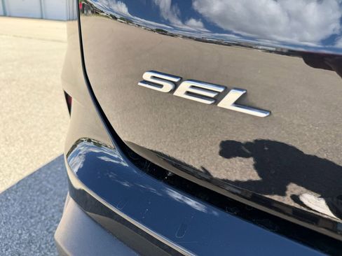 Used 2023 Ford Edge SEL w/ Convenience Package AWD/4WD image 9