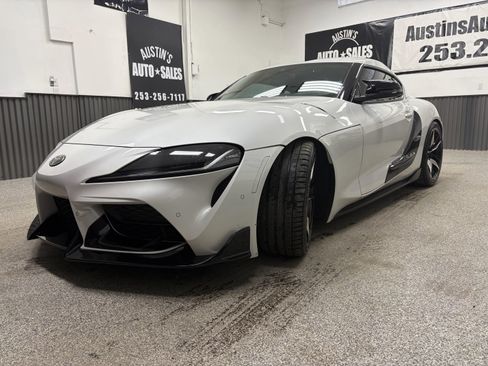 Used 2021 Toyota Supra Premium w/ Driver Assist Package RWD image 6