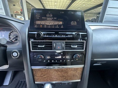 Used 2021 Nissan Armada SL w/ Captain's Chairs Package image 22