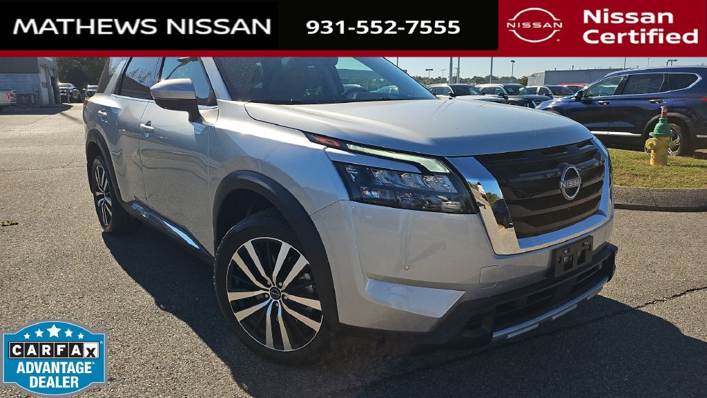 Certified 2025 Nissan Pathfinder Platinum AWD/4WD image 1