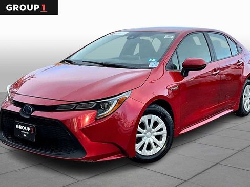 Certified 2020 Toyota Corolla LE image 1