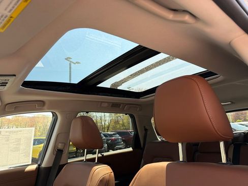New 2026 Nissan Pathfinder Platinum AWD/4WD image 16