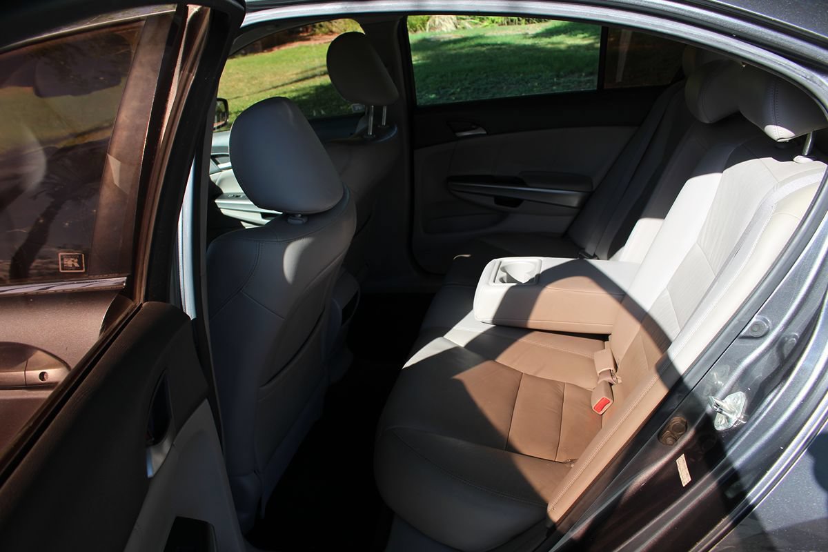 Used 2010 Honda Accord EX-L image 12