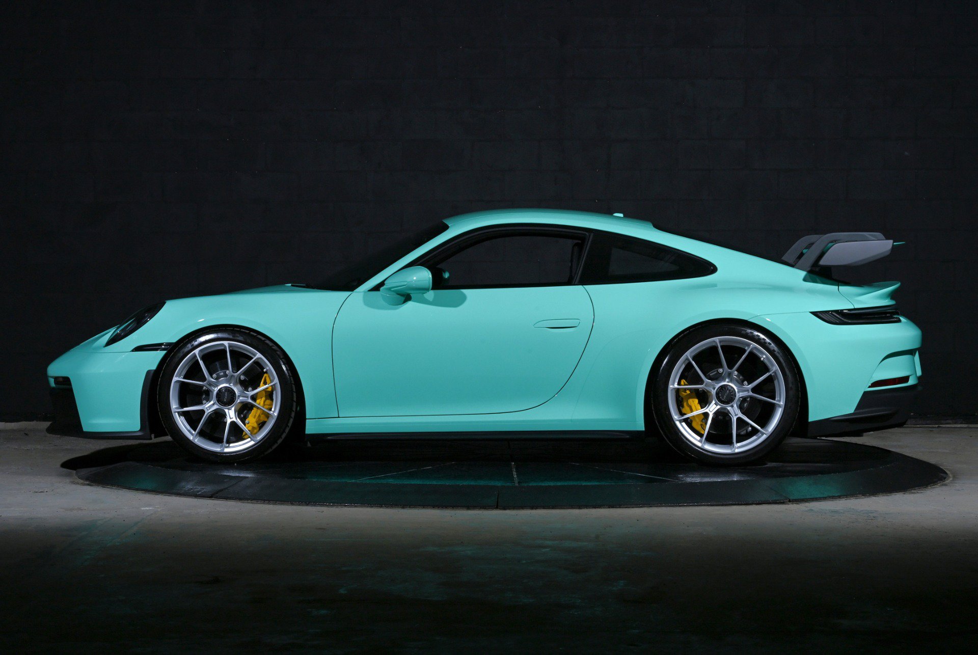 Used 2024 Porsche 911 GT3 RWD image 10