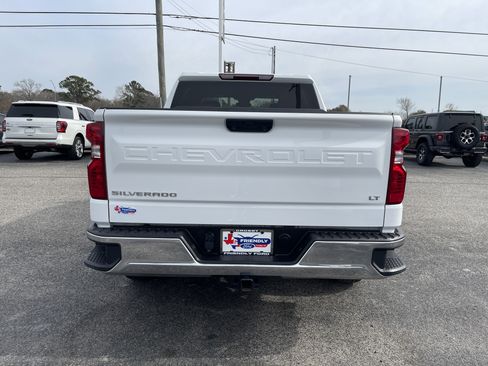 Used 2025 Chevrolet Silverado 1500 LT image 3